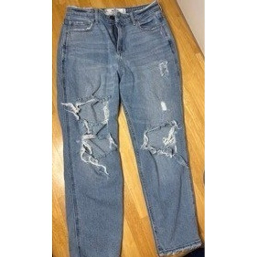 Hollister Curvy Mom Jean Light Wash Distressed Denim Women Size 27W 25L